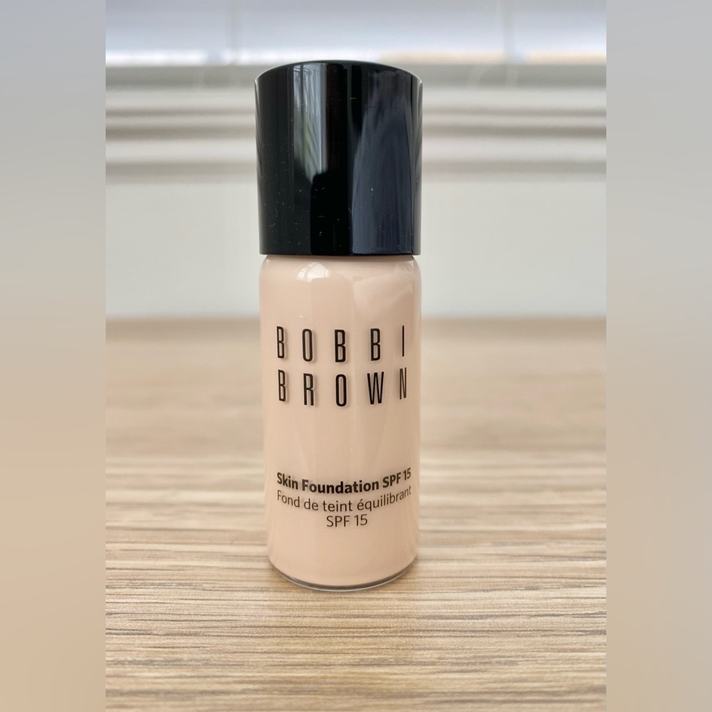 Bobbi Brown Foundation